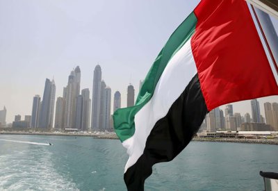 دولة الإمارات تؤكد استقرار الإمدادات الغذائية ووفرة السلع في الأسواق وتدعو المستهلكين لعدم التخزين
