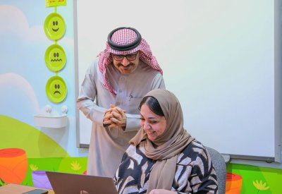 وزير التربية يزور عددًا من المدارس للاطلاع على سير العملية التعليمية عبر المنصات الرقمية