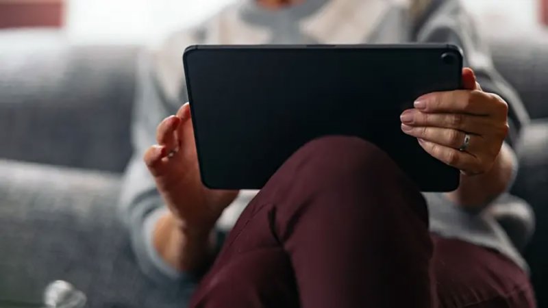 دون إتلافها.. الطريقة المثلى لتنظيف الشاشات