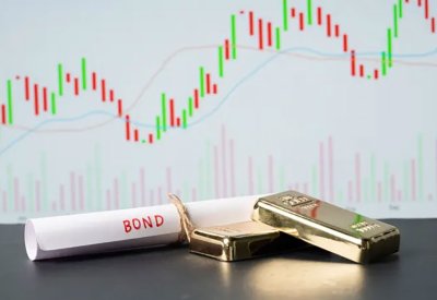 ارتياح في الأسواق بعد تصريحات ترامب.. صعود للذهب وتراجع قياسي بمخاطر الائتمان