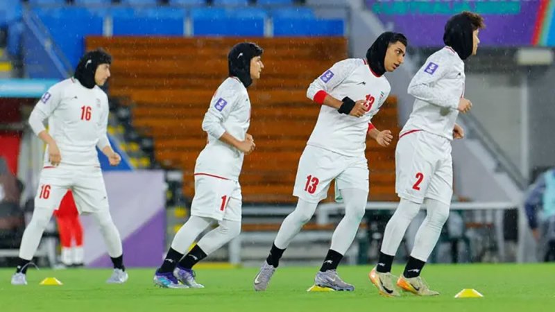 بعد مطالبة ترامب.. أستراليا تمنح 5 لاعبات إيرانيات حق اللجوء