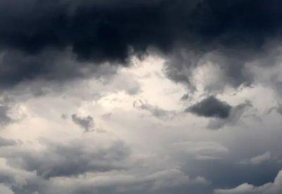 تواصل الحرب في إيران ومخاطر "المطر الأسود" والزلازل بالمنطقة