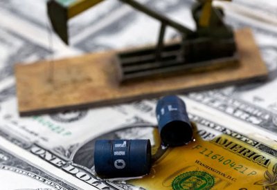 أسعار النفط تعاود الارتفاع فوق 100 دولار مع تصاعد التوترات