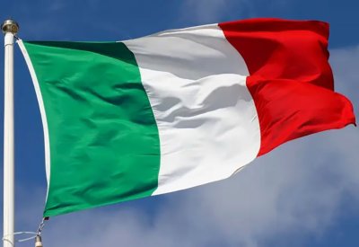 إيطاليا تفرج عن 9 ملايين برميل نفط من الاحتياطي الاستراتيجي