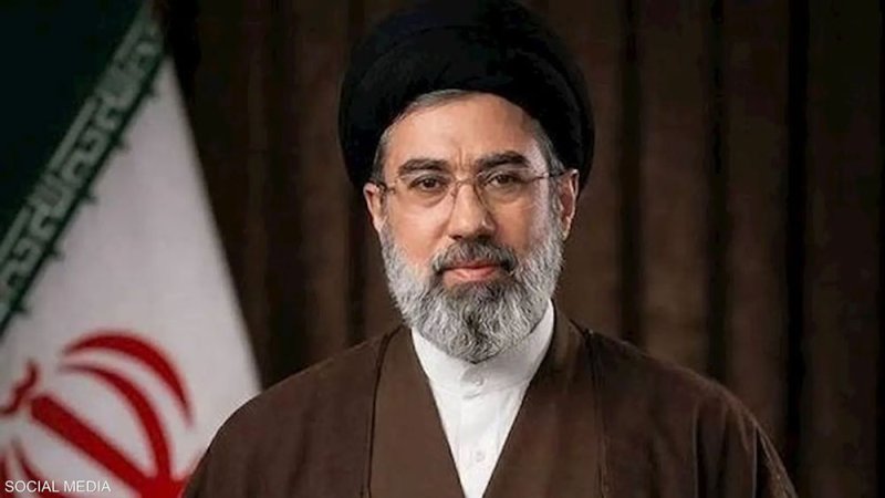 كدمة وكسر وجروح.. مصدر يكشف تفاصيل إصابة مجتبى خامنئي