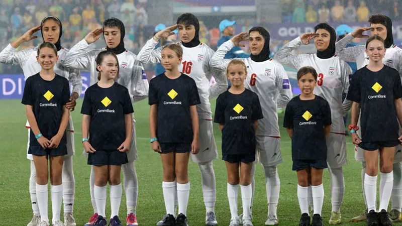 كشفت زميلتهن مكانهن.. أستراليا تنقل اللاعبات خوفاً من السفارة الإيرانية