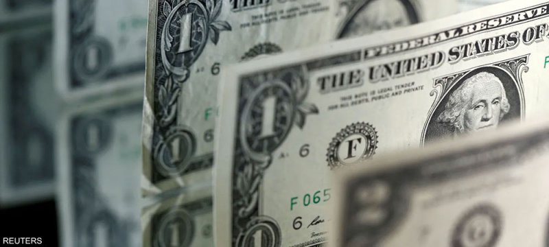 النفط والدولار في سباق محموم.. من يدفع فاتورة التضخم؟