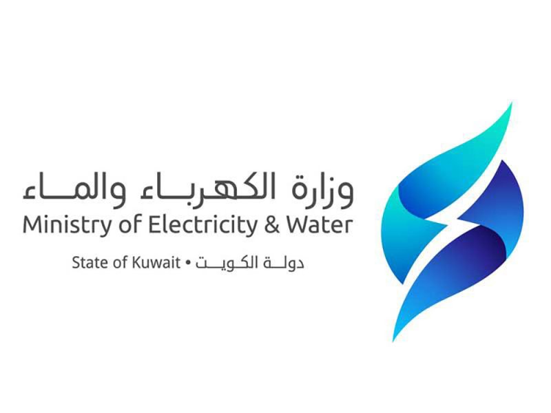 "الكهرباء الكويتية" تعيد خطين هوائيين إضافيين لنقل الطاقة إلى الخدمة بعد تضررهما من سقوط شظايا جراء الاعتداءات الإيرانية