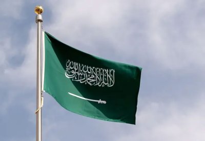 مصدر سعودي ينفي تصريحات "نيويورك تايمز": الرياض لا تشجع على إطالة أمد الحرب