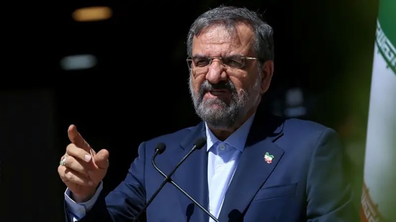 مجتبى خامنئي يعيّن قائد الحرس الثوري السابق مستشاراً عسكرياً