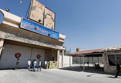 عذّب وكذب.. مدير سجن عدرا يواجه عقوبة قصوى بأميركا