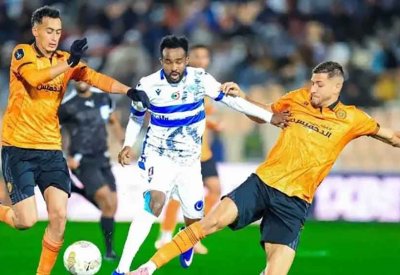 الهلال يفتح النار على حكم مباراة نهضة بركان