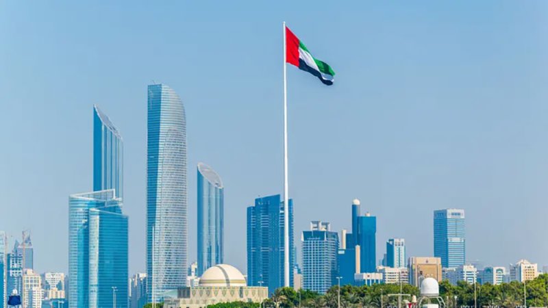 الإمارات تعلق العمليات في حقل شاه للغاز عقب هجوم بمسيرة