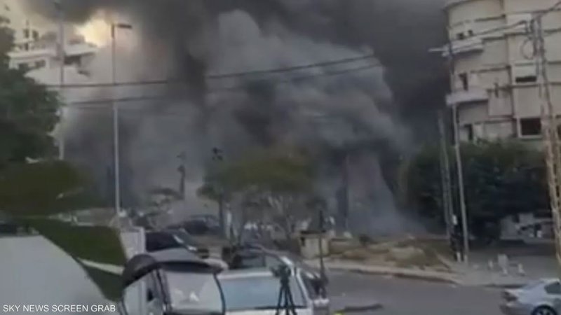 14 قتيلا وسط بيروت.. وإسرائيل تقر بإصابة موقع لليونيفيل