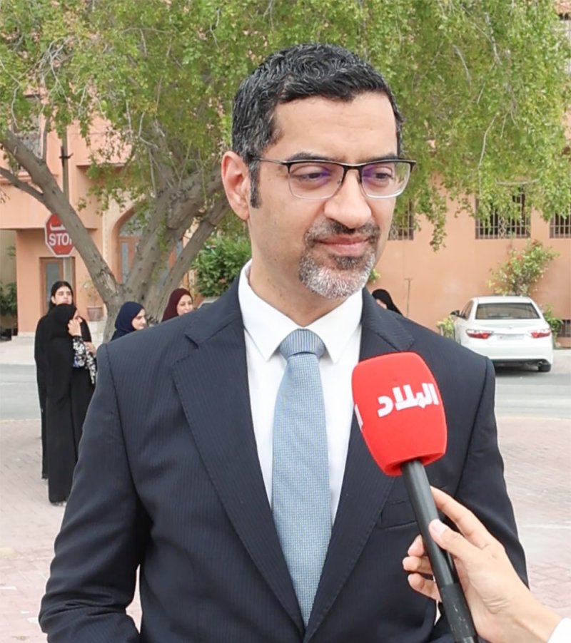 وزير البلديات: البحرينيـون يثبتون فزعتهــم الدائمـة  في مواقــع العطــاء والخدمــة الوطنيــة