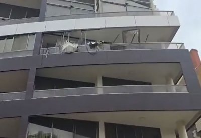 غارات وإنذارات بالإخلاء.. مقتل 2 باستهداف مسيرة إسرائيلية جبل لبنان