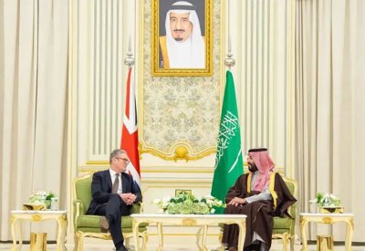 ولي العهد السعودي يبحث مع رئيس الوزراء البريطاني التصعيد العسكري وتداعياته