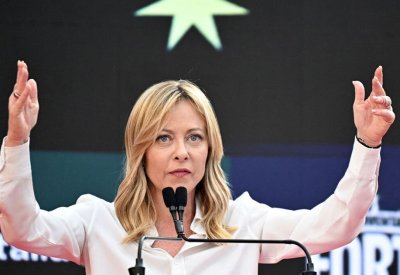 ميلوني تزور الجزائر لتعزيز إمدادات الغاز.. وشراكات اقتصادية جديدة لمواجهة تقلبات الطاقة