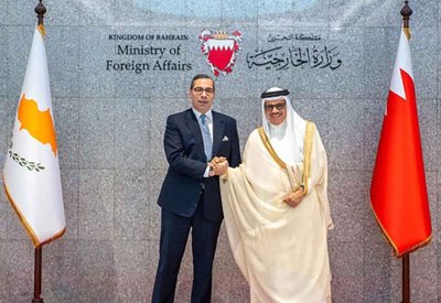وزير الخارجية يعقد جلسة مباحثات مع وزير الخارجية في جمهورية قبرص