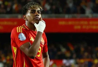 دي لا فوينتي: نجحنا في إبعاد لامين يامال عن المغرب وغينيا الاستوائية
