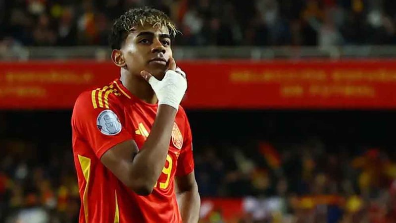 دي لا فوينتي: نجحنا في إبعاد لامين يامال عن المغرب وغينيا الاستوائية