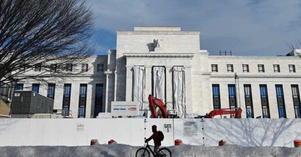 مسؤولون بالفيدرالي يعربون عن قلقهم بشأن تبعات حرب إيران