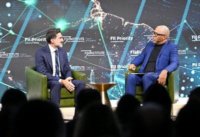 السعودية تقود مشهد الاستثمار العالمي من ميامي... والجدعان: اقتصادنا صلب أمام الأزمات
