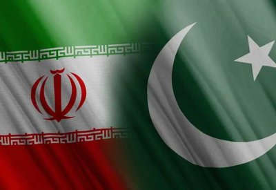 سفن النفط.. هكذا مهدت باكستان للوساطة بين طهران وواشنطن