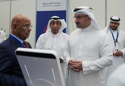 وزير الصناعة والتجارة يطّلع على سير انتخابات غرفة تجارة وصناعة البحرين للدورة الحادية والثلاثين