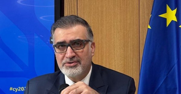 سفير مملكة البحرين لدى بلجيكا ورئيس بعثتها المعين لدى الاتحاد الأوروبي يترأس اجتماع سفراء دول مجلس التعاون لدى الاتحاد الأوروبي مع لجنة الشؤون السياسية والأمنية في الاتحاد الأوروبي