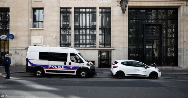 فرنسا تحقق في محاولة هجوم بعبوة ناسفة قرب 