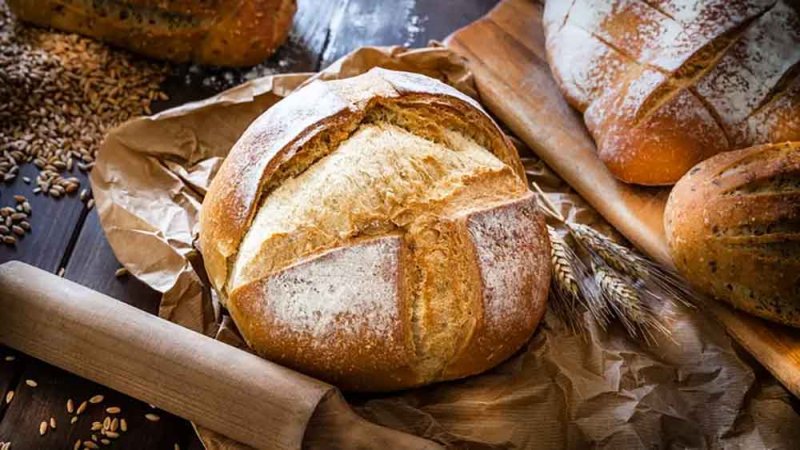 دراسة: تخمير الخبز يحفّز إنزيمات القمح ويعيد تركيب الألياف الغذائية
