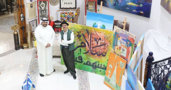 الموسوي: الفن رسالة إنسانية ضد العنف والكراهية