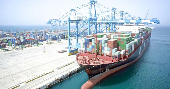 حول الخبر | البحرين تعزز أمنها الاقتصادي عبر الربط البحري الخليجي: سلاسل إمداد أكثر صلابة في مواجهة التحديات