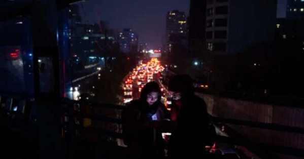 وزير الطاقة الإيراني يؤكد تعرض منشآت الكهرباء لهجمات