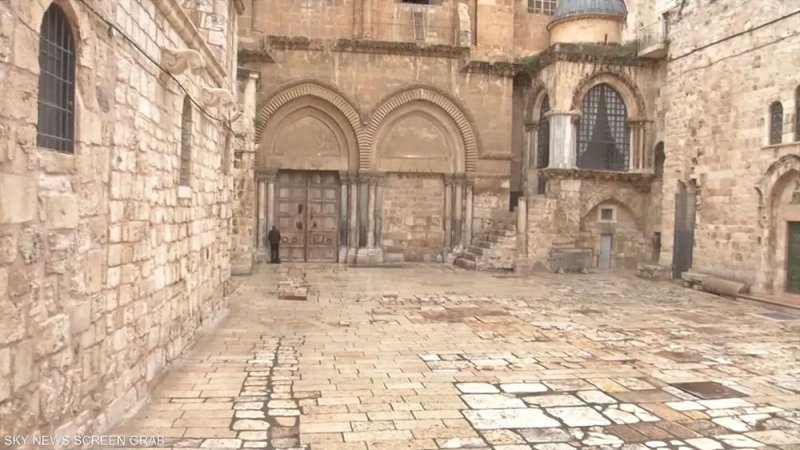 إسرائيل تمنع إقامة قداس أحد الشعانين في كنيسة القيامة بالقدس