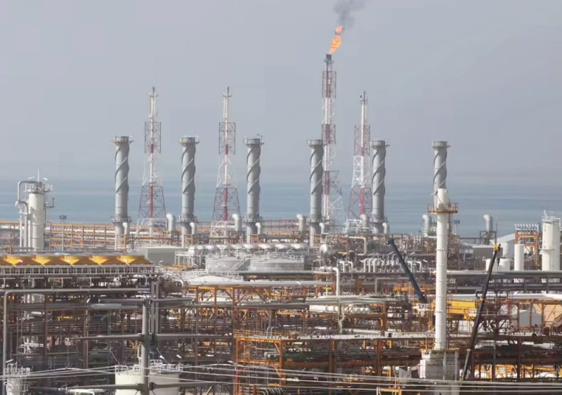 “ريلاينس” الهندية: لا تعاملات نفطية مع إيران والتقارير “لا أساس لها”