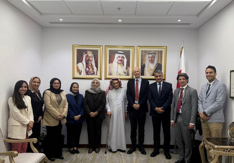 رئيس المجلس الأعلى للصحة يلتقي نائب رئيس الجامعة والرئيس التنفيذي للكلية الملكية للجراحين في إيرلندا