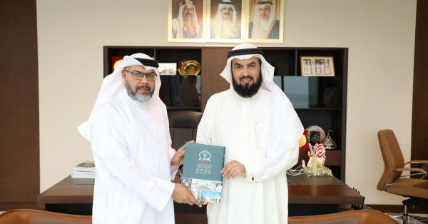 رئيس مجلس الأوقاف السنية يشيد بإنجازات الإدارة خلال 2025