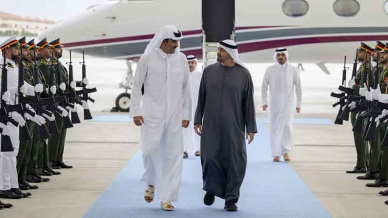 رئيس دولة الإمارت وأمير قطر يبحثان التطورات في المنطقة