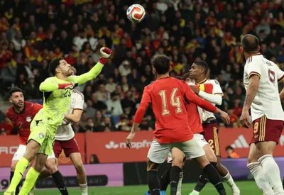 الاتحاد المصري لكرة القدم يدين عنصرية الجماهير في مباراة إسبانيا