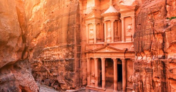 البتراء تتصدر السياحة التاريخية بزيادة 27 %