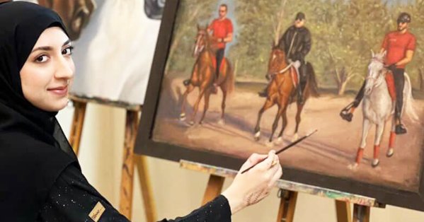 التشكيلية آيات خالد للبلاد: "أتعمد ترك مساحات ناقصة في لوحاتي“ 