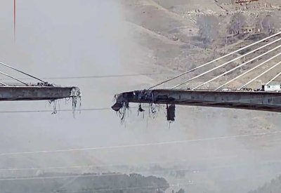 واشنطن تضرب قلب طهران... وتدمير جسر كرج يشلّ أحد أهم محاورها