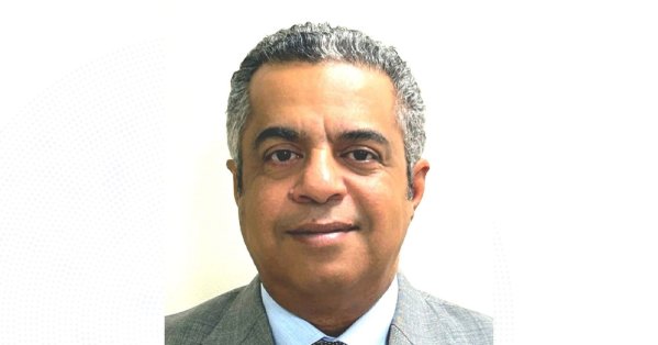 وزير الداخلية يحدد معايير الوطنية ويؤكد الخط الأحمر للانتماء في لقائه مع "التشريعية" 