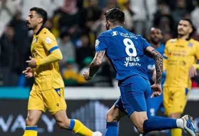 الهلال يواجه التعاون لمواصلة المنافسة