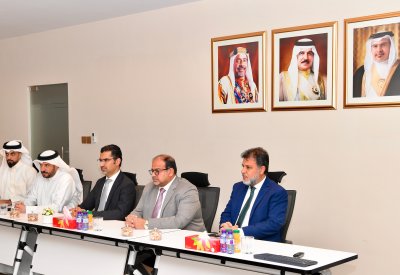 وزير شؤون البلديات والزراعة يزور شركة دلمون للدواجن ويؤكد: تنمية الإنتاج الحيواني ركيزة لتعزيز الأمن الغذائي
