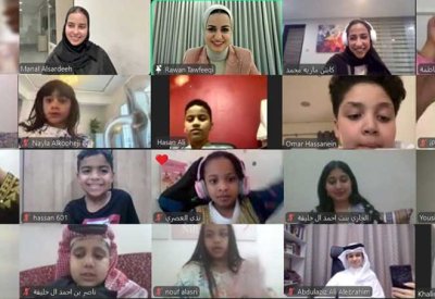وزيرة شؤون الشباب تشهد جانبًا من ورشة عمل برنامج "بالبحريني"