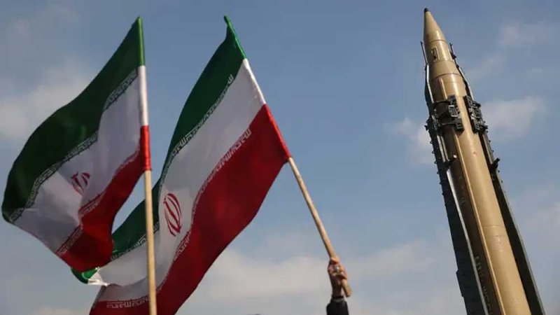تلغراف: 5 سفن صينية نقلت وقود صواريخ إلى إيران خلال الحرب