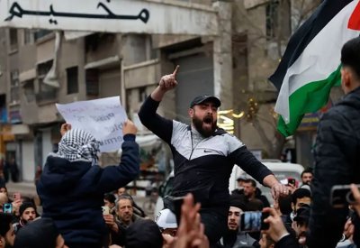 بعد الاعتداء على سفارة الإمارات بدمشق.. الشيباني يستنكر